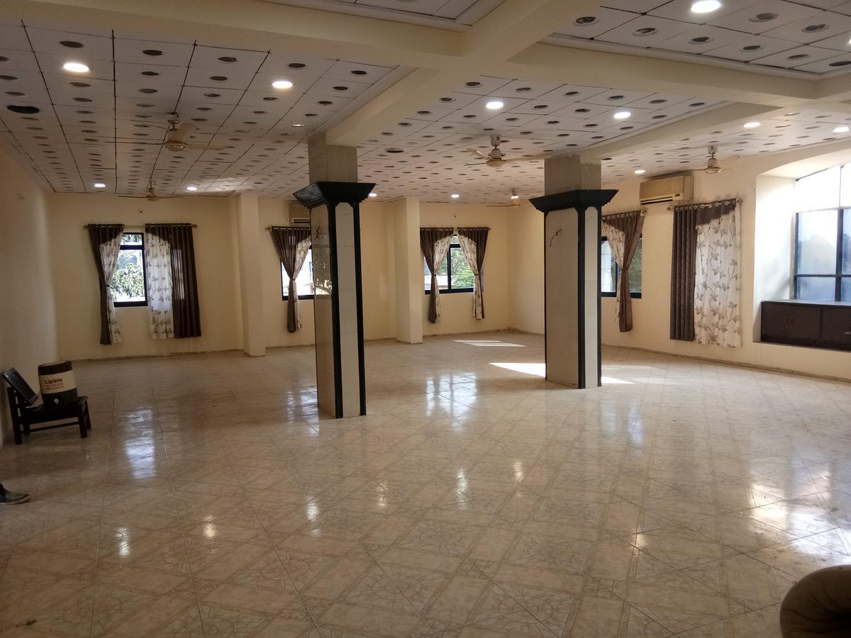 Grand Galaxy Hotel Krishna Nashik Exterior foto